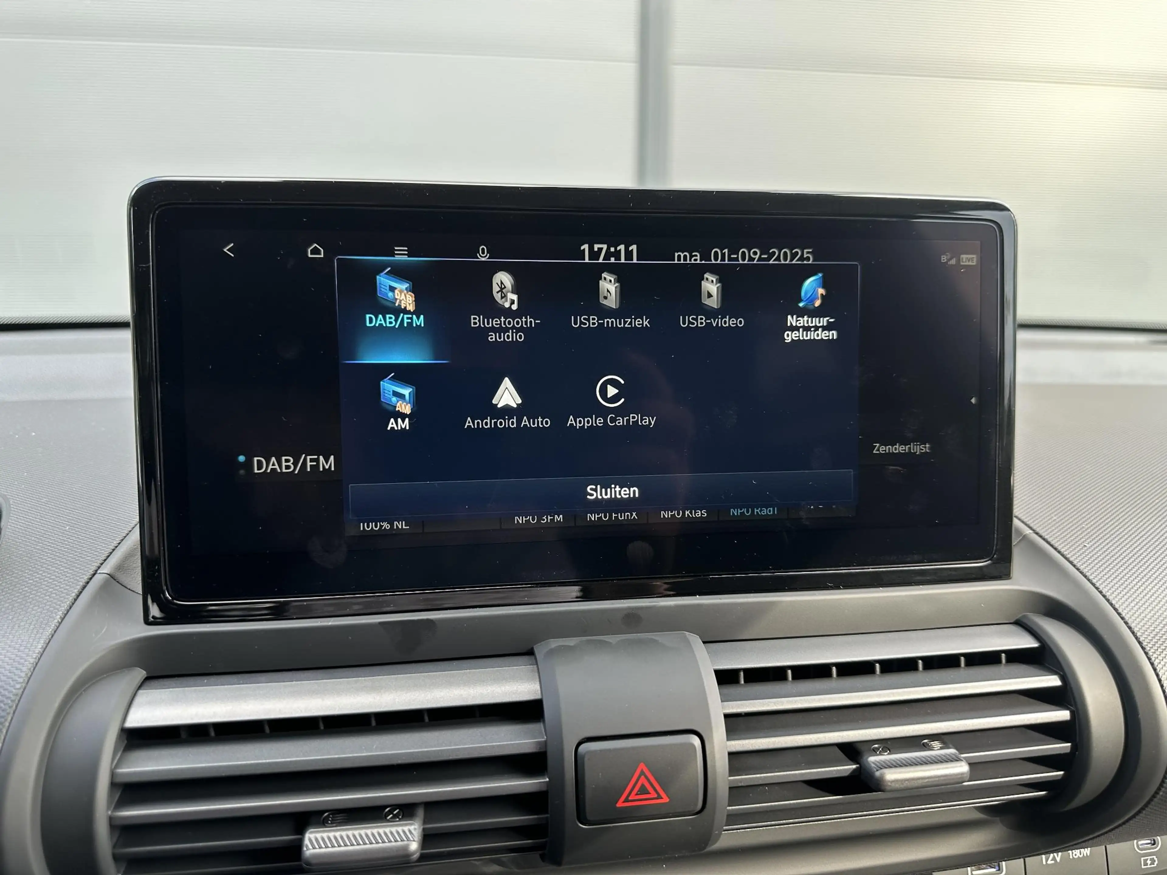 Hyundai Inster Evolve 49 kWh Navigatie / Achteruitrijcamera / App — photo 11