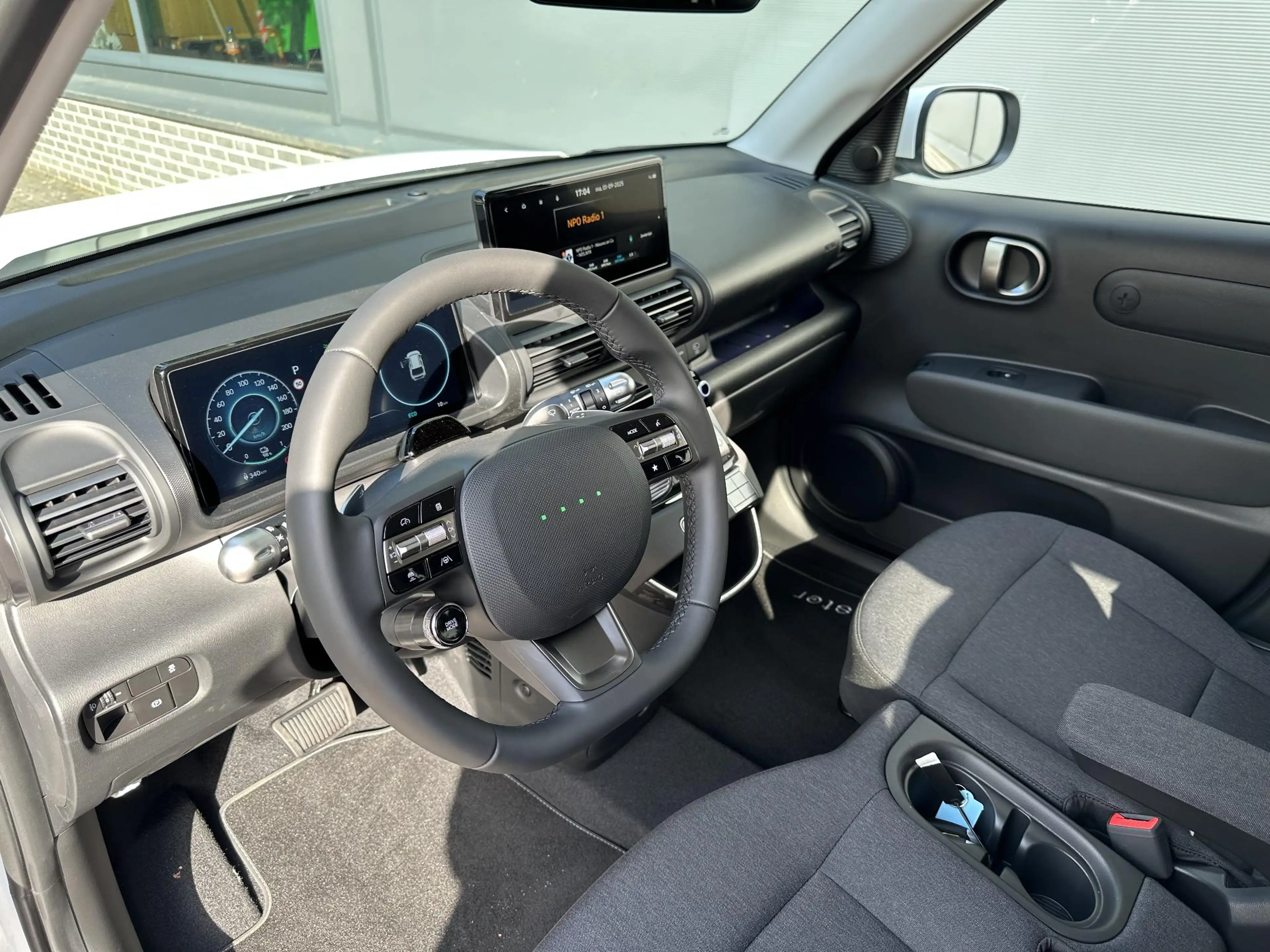 Hyundai Inster Evolve 49 kWh Navigatie / Achteruitrijcamera / App — photo 20