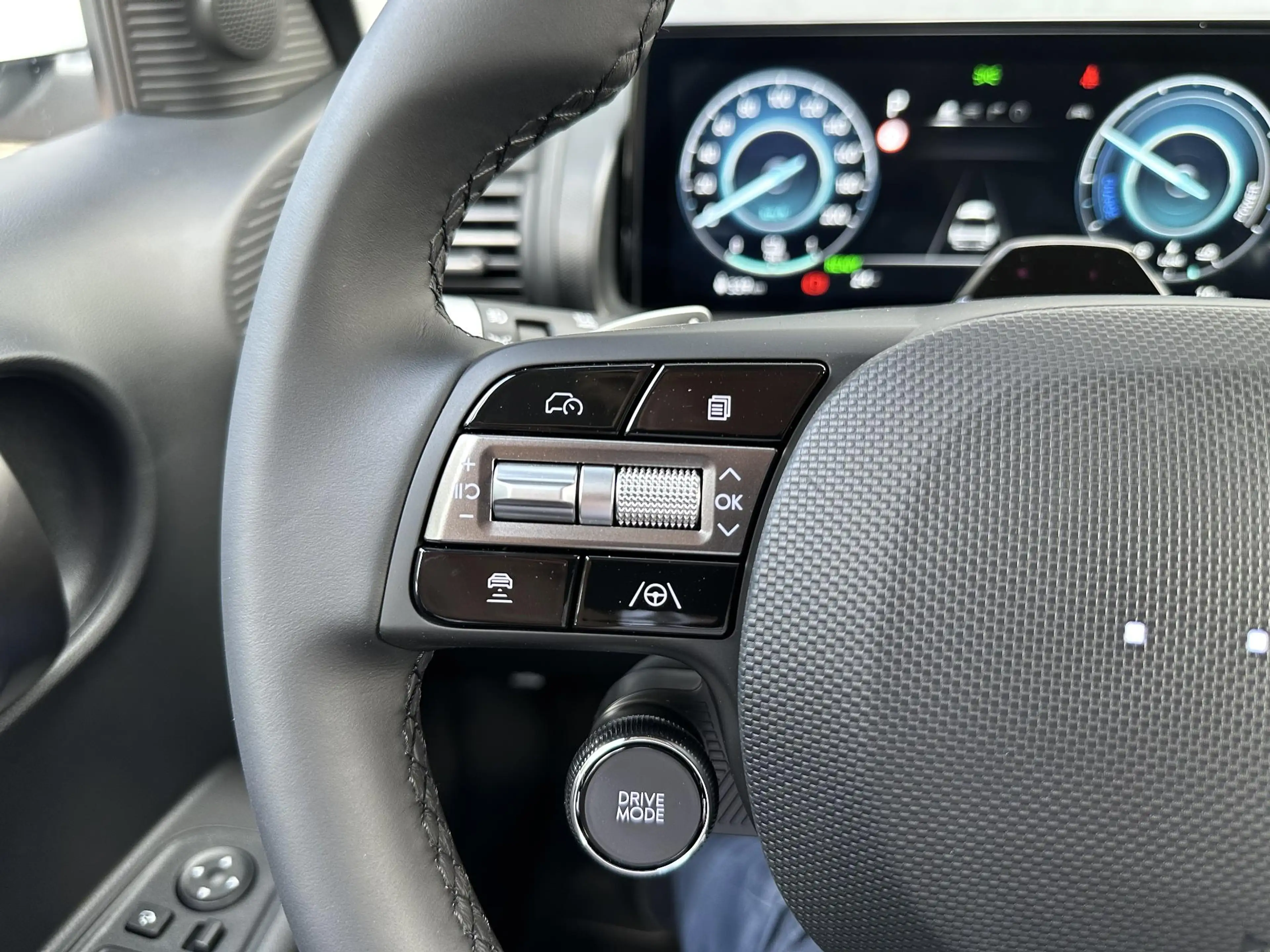 Hyundai Inster Evolve 49 kWh Navigatie / Achteruitrijcamera / App — photo 9