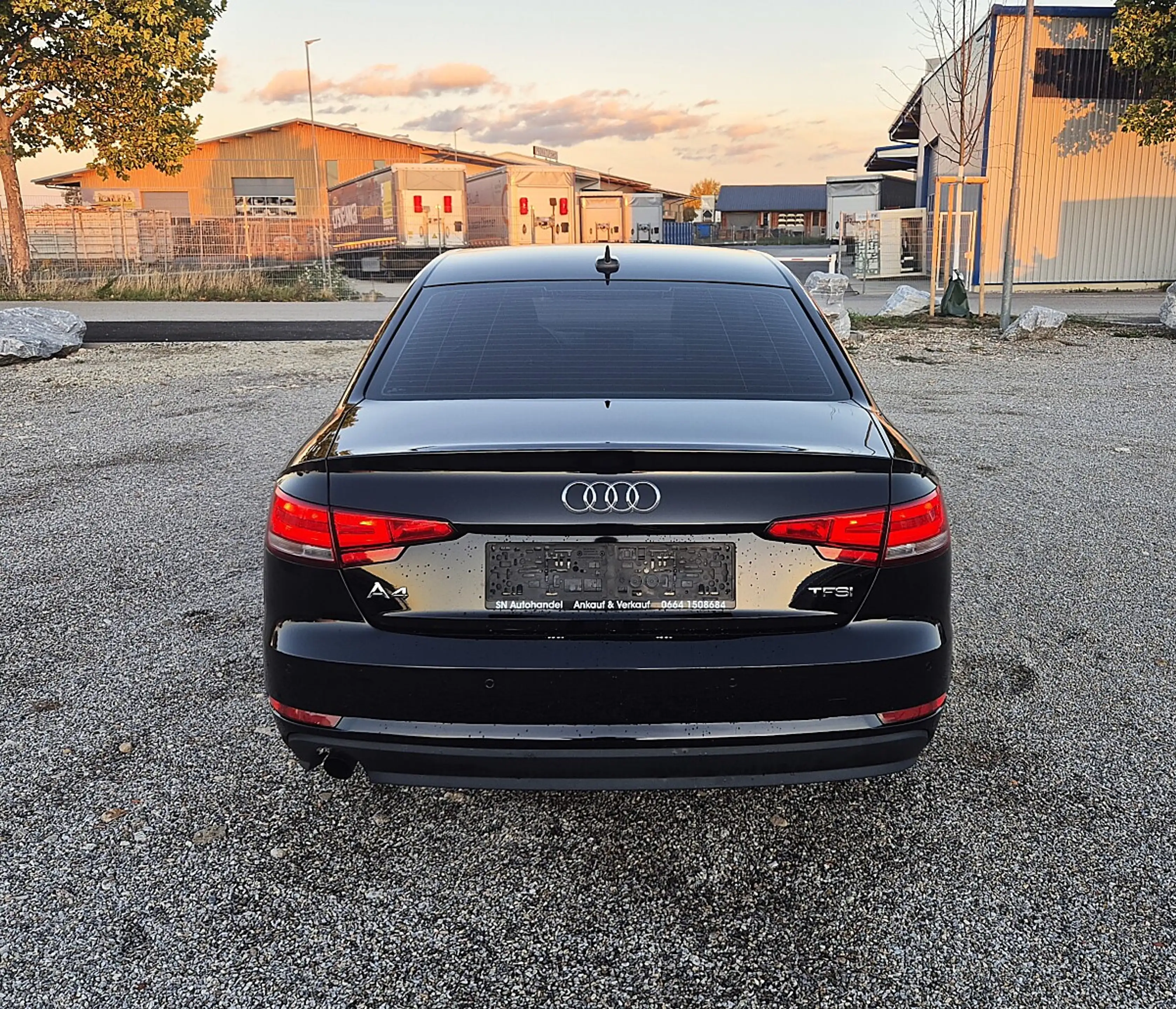 Audi A4 1,4 TFSI Design S-tronic — photo 10