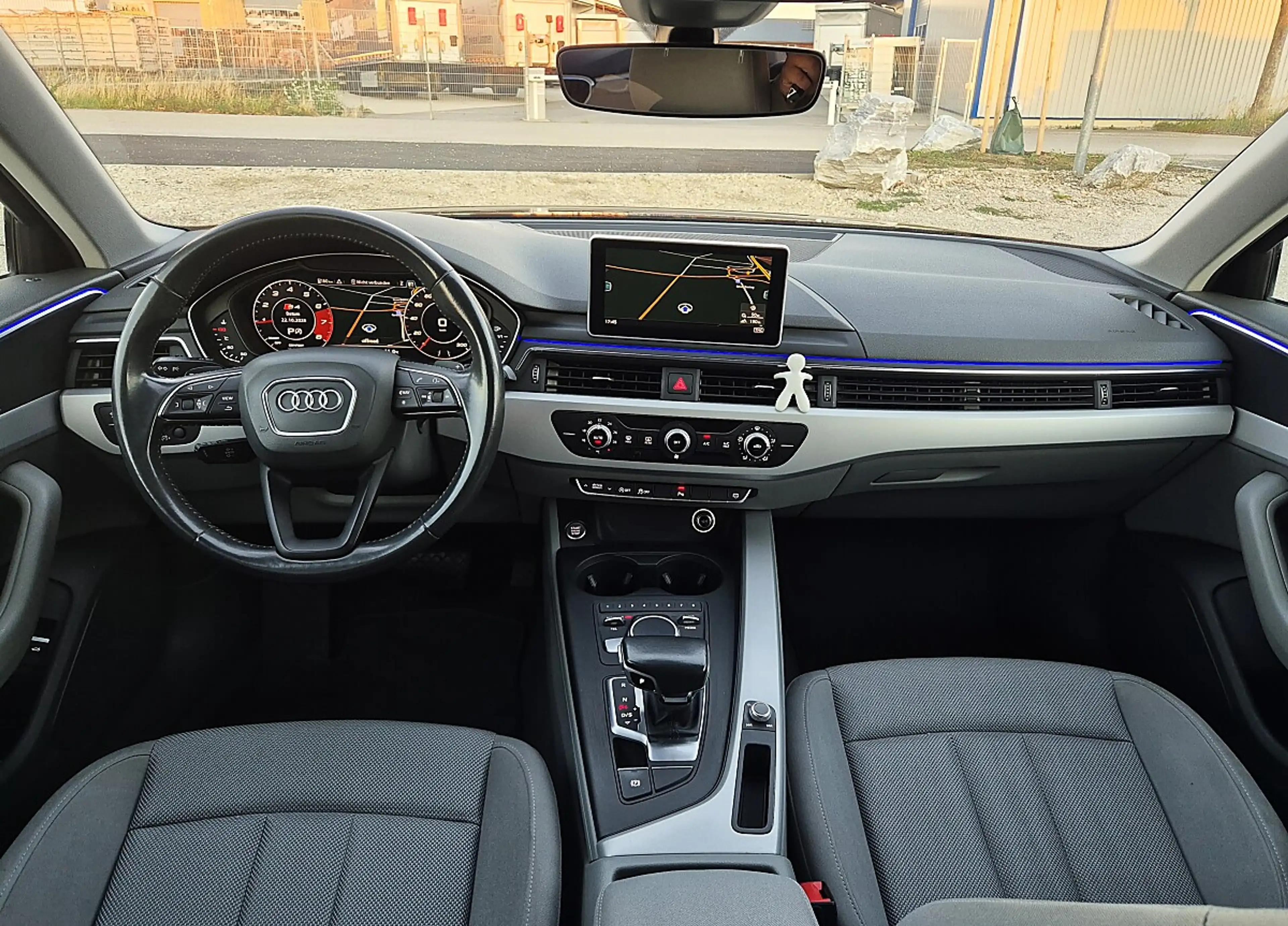 Audi A4 1,4 TFSI Design S-tronic — photo 14