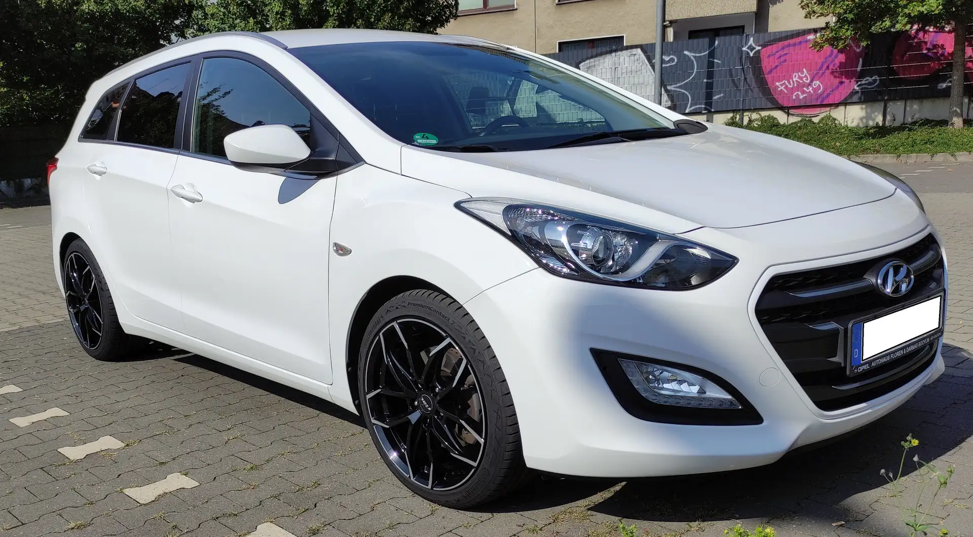 Hyundai i30 blue Trend - Klima, SHZ, Kamera, Navi, LED Weiß - 1