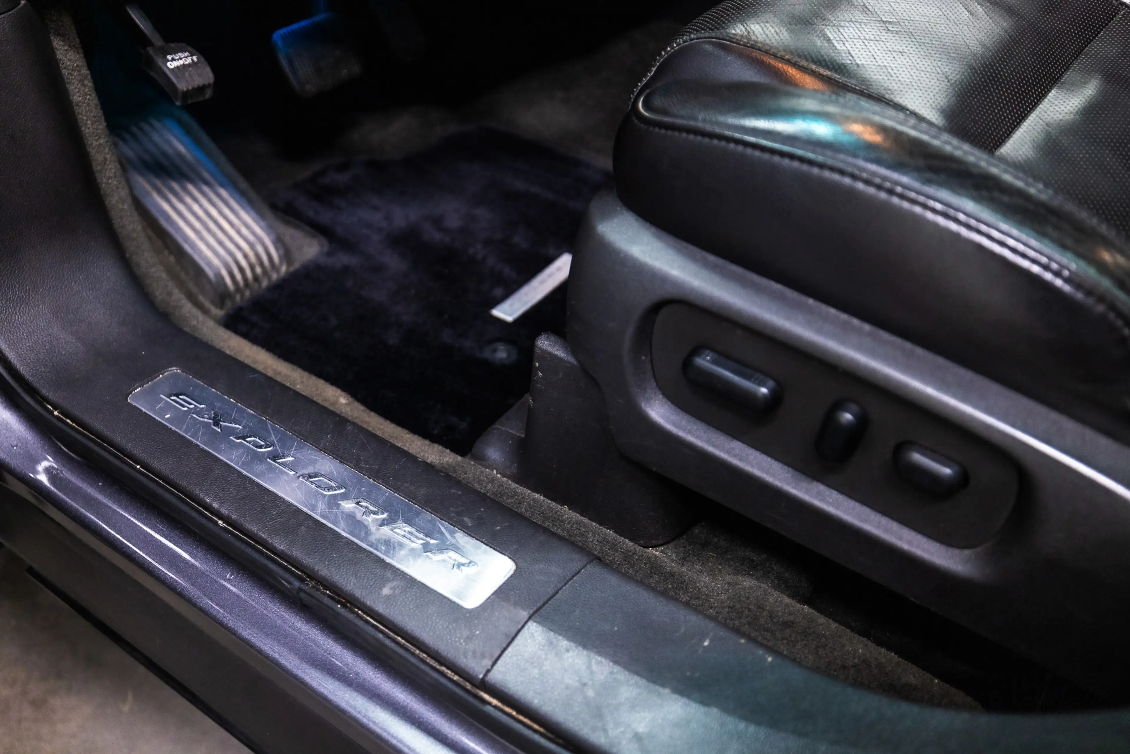 Ford Explorer FORD LIMITED 3.5 V6 7 Persoonsuitvoering — photo 28