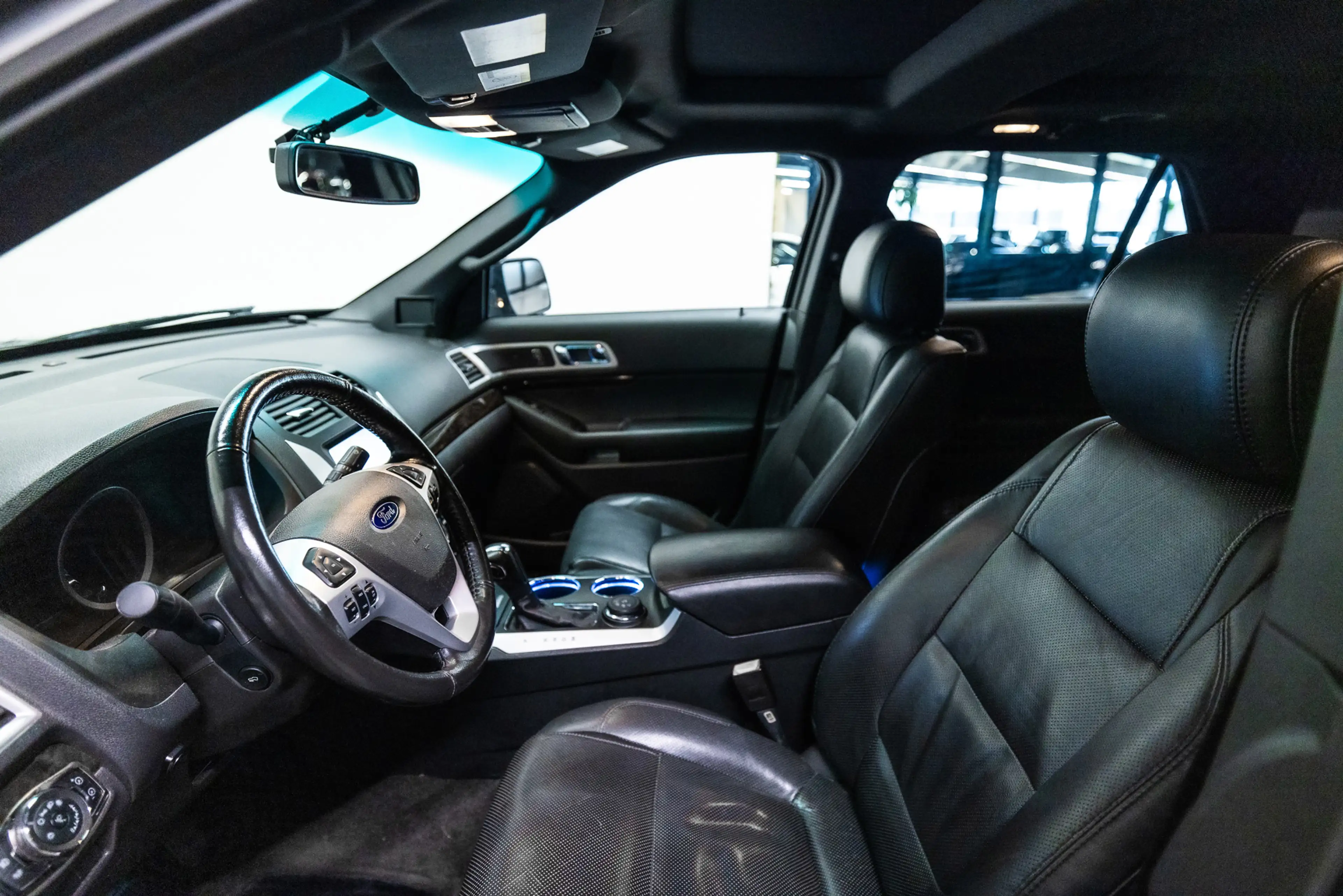 Ford Explorer FORD LIMITED 3.5 V6 7 Persoonsuitvoering — photo 2