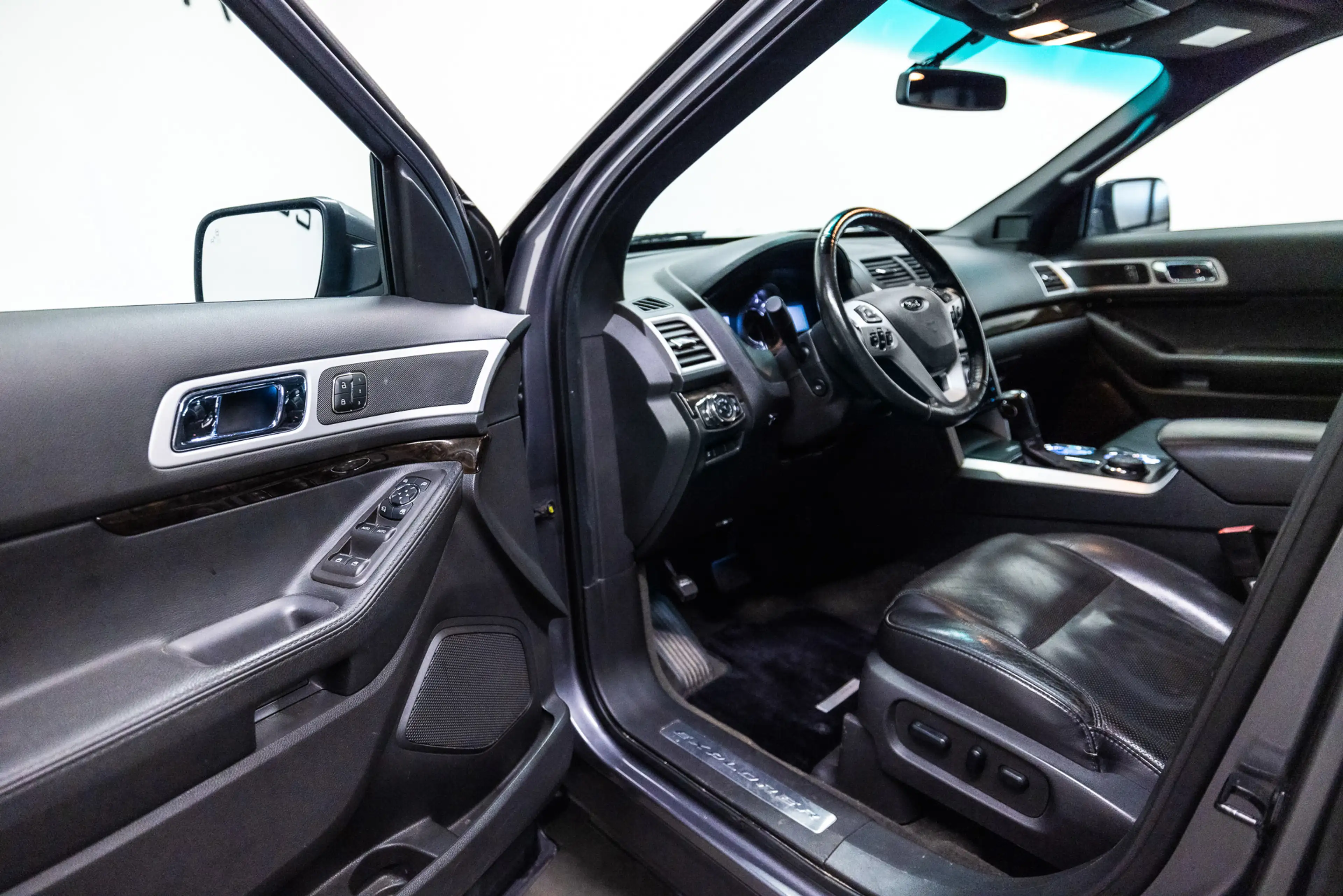 Ford Explorer FORD LIMITED 3.5 V6 7 Persoonsuitvoering — photo 46