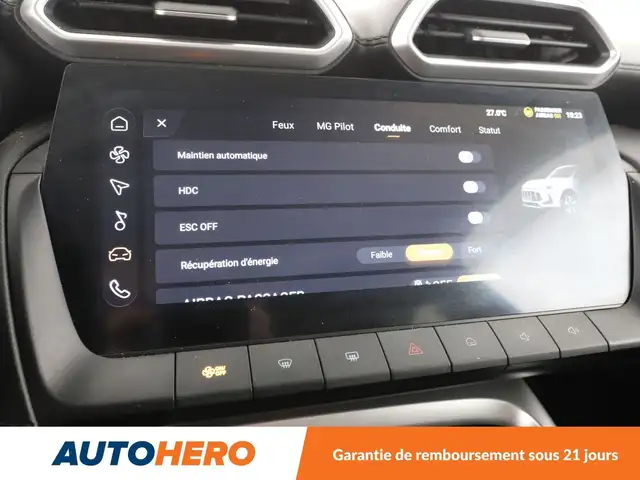 MG ZS view 25