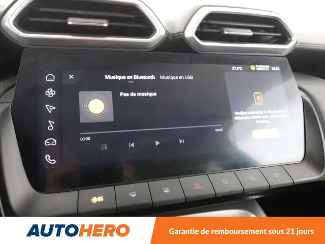 MG ZS view 23