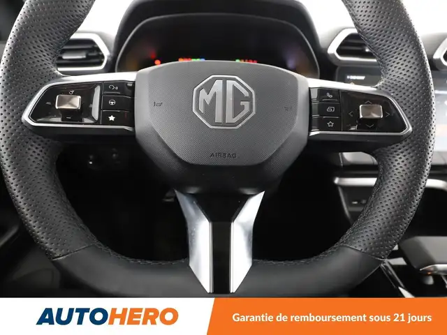 MG ZS view 19