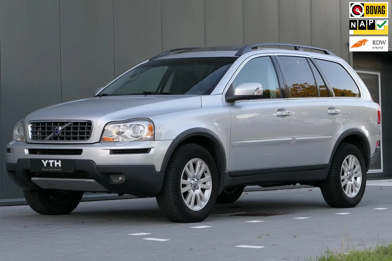 Volvo XC90 3.2 Executive Navi Leder Facelift 7-persoons Young Zilver - 1