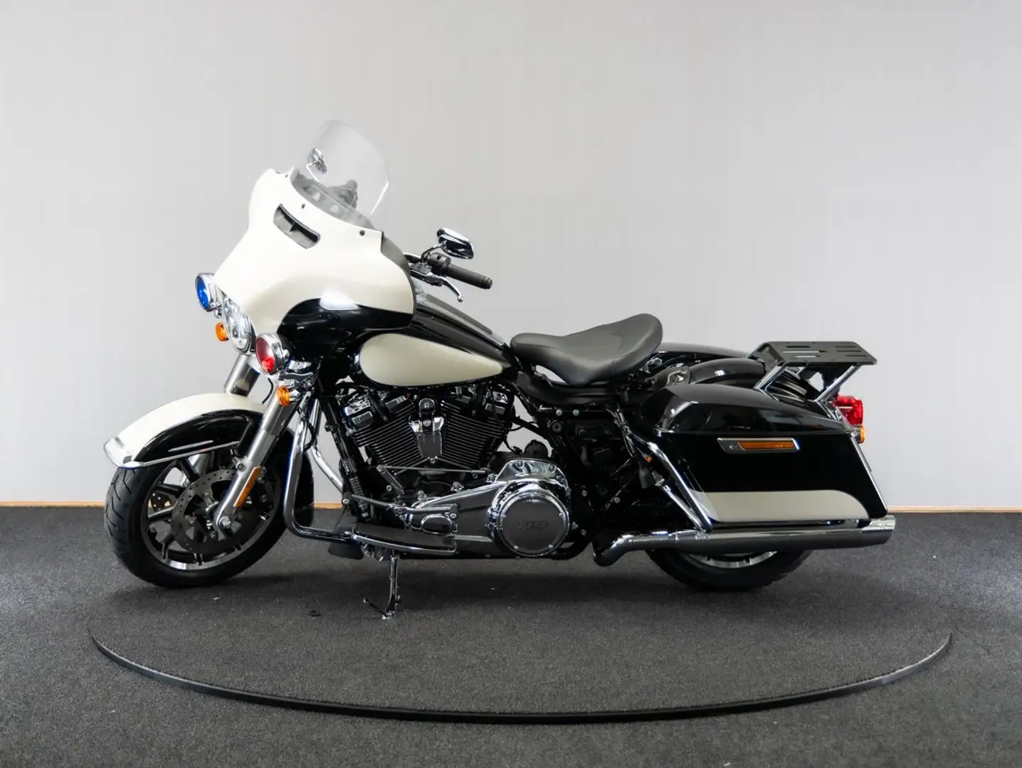 Harley-Davidson Electra Glide FLHT Black - 2