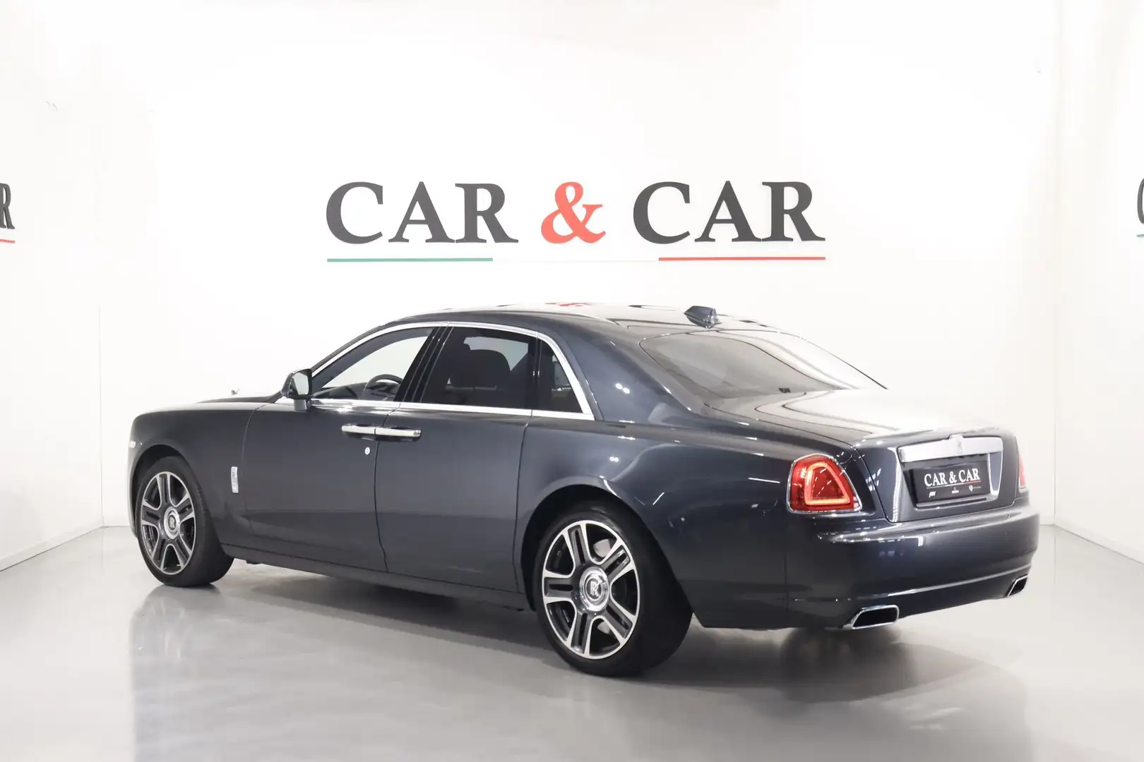 Rolls-Royce Ghost 6.7 Grigio - 2