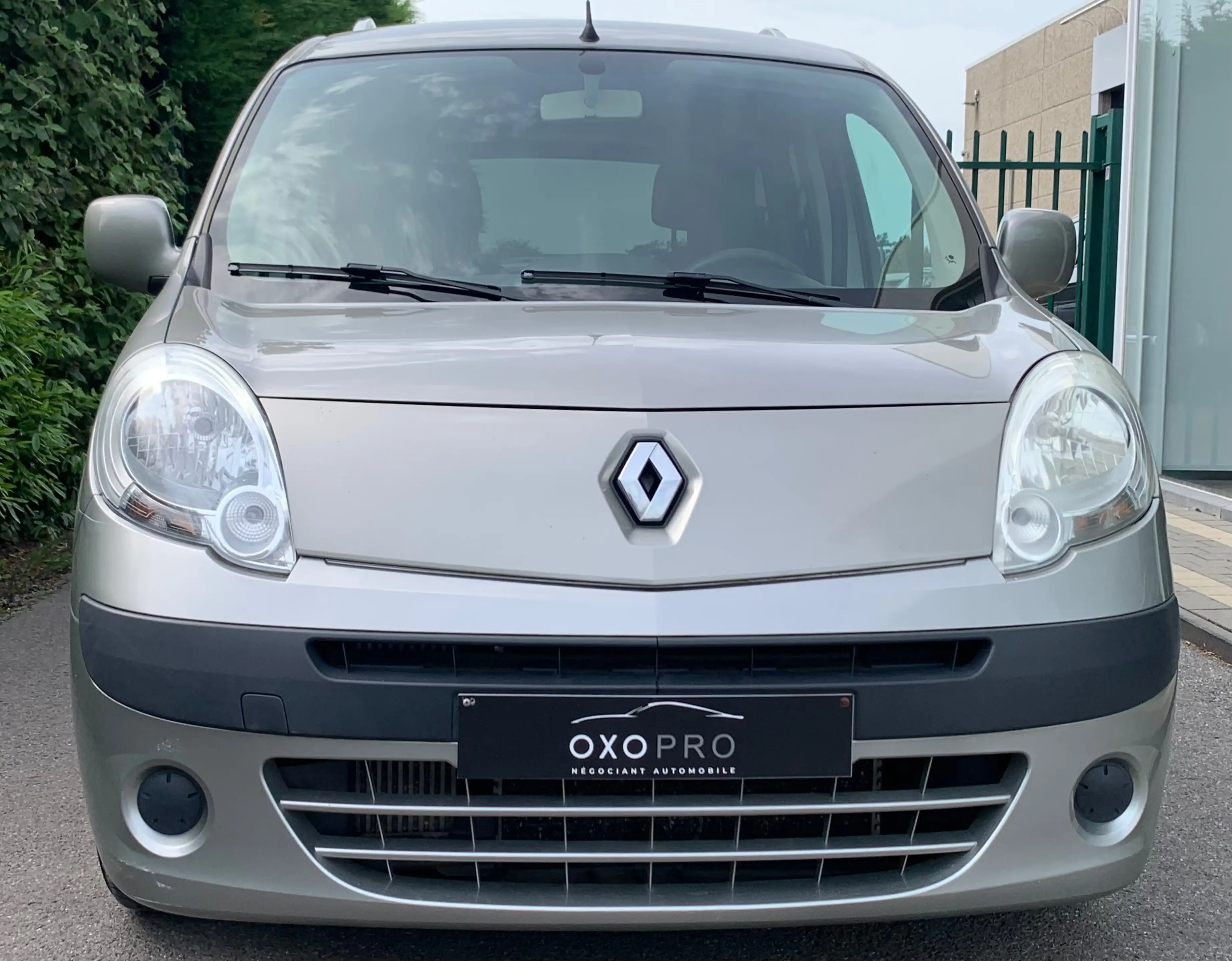 Renault Kangoo 1.5 DCI / Equipé PMR (FAUTEUIL ROULANT) / Vervoer MINDERVALIDE (ROELSTOEL) / Euro 5 / PRIX EMPORTER / — photo 3