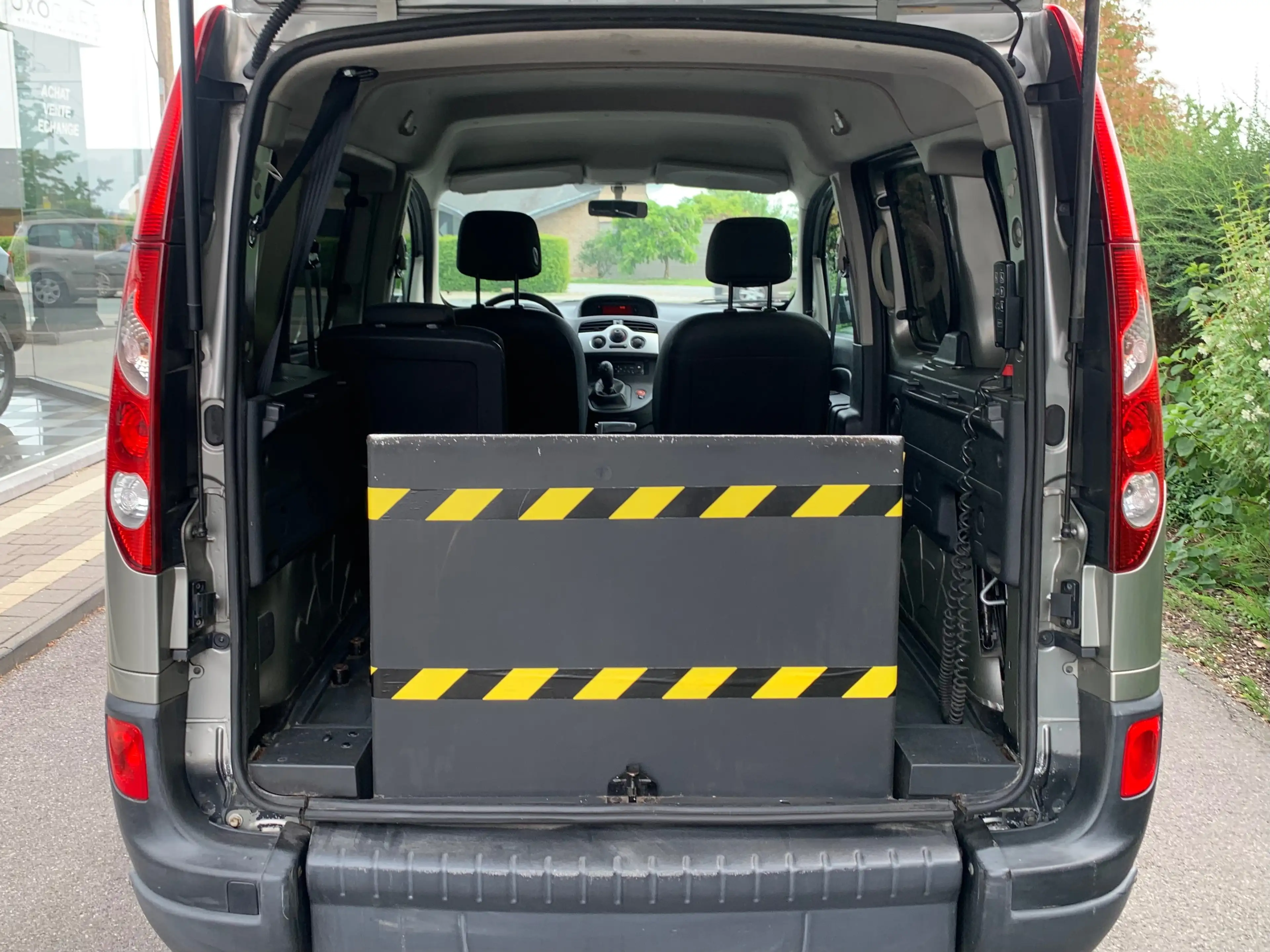 Renault Kangoo 1.5 DCI / Equipé PMR (FAUTEUIL ROULANT) / Vervoer MINDERVALIDE (ROELSTOEL) / Euro 5 / PRIX EMPORTER / — photo 11