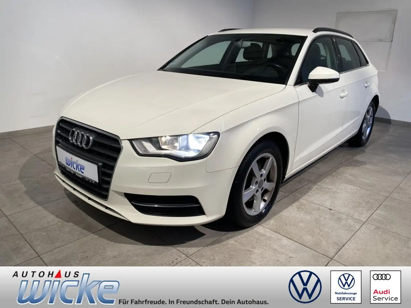 Audi A3 Sportback 1.4 TFSI AMBIENTE KLIMA TELEFON LM FE Weiß - 1