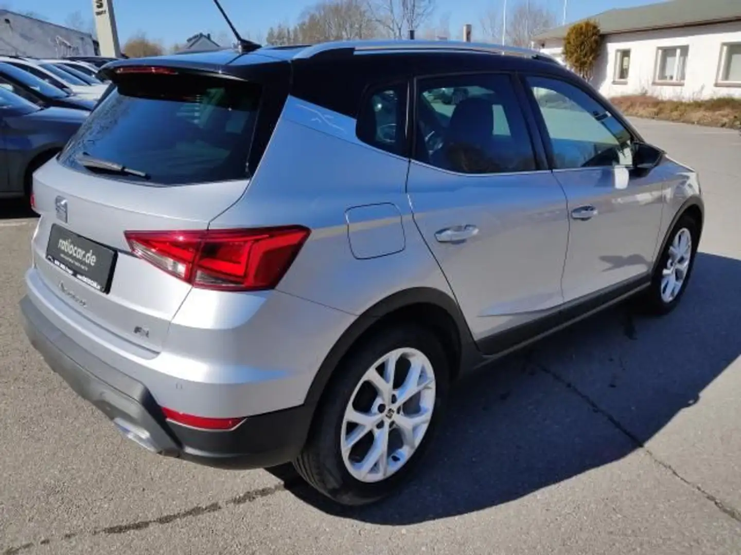 SEAT Arona ARONA FR 1.0 TSI EINPARKH. DAB+ FULL-LINK LED Silber - 2