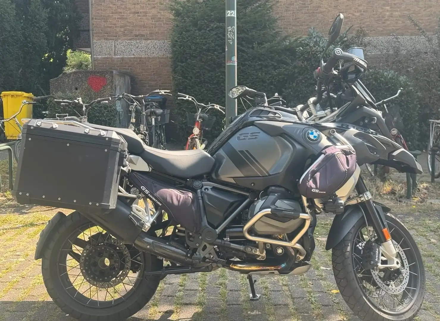 BMW R 1250 GS Adventure Noir - 2