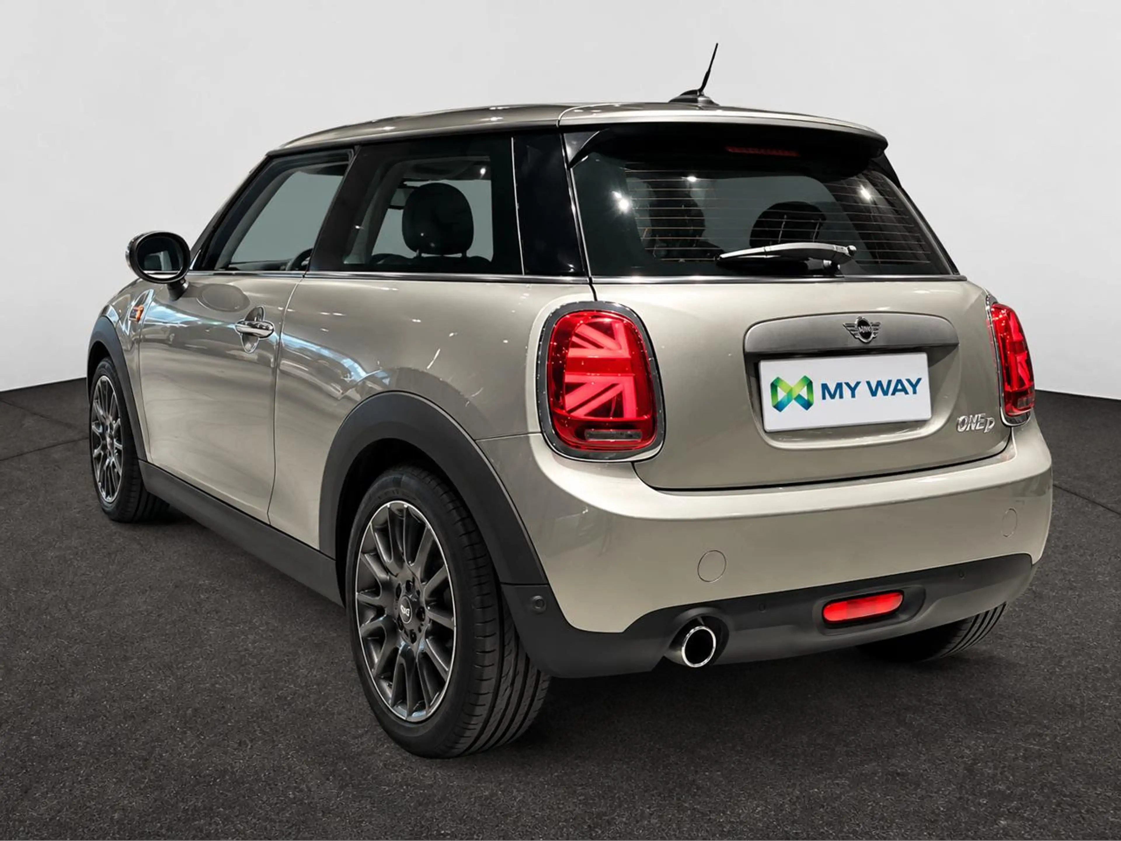 MINI One D Mini 1.5 D One (EU6c) — photo 2