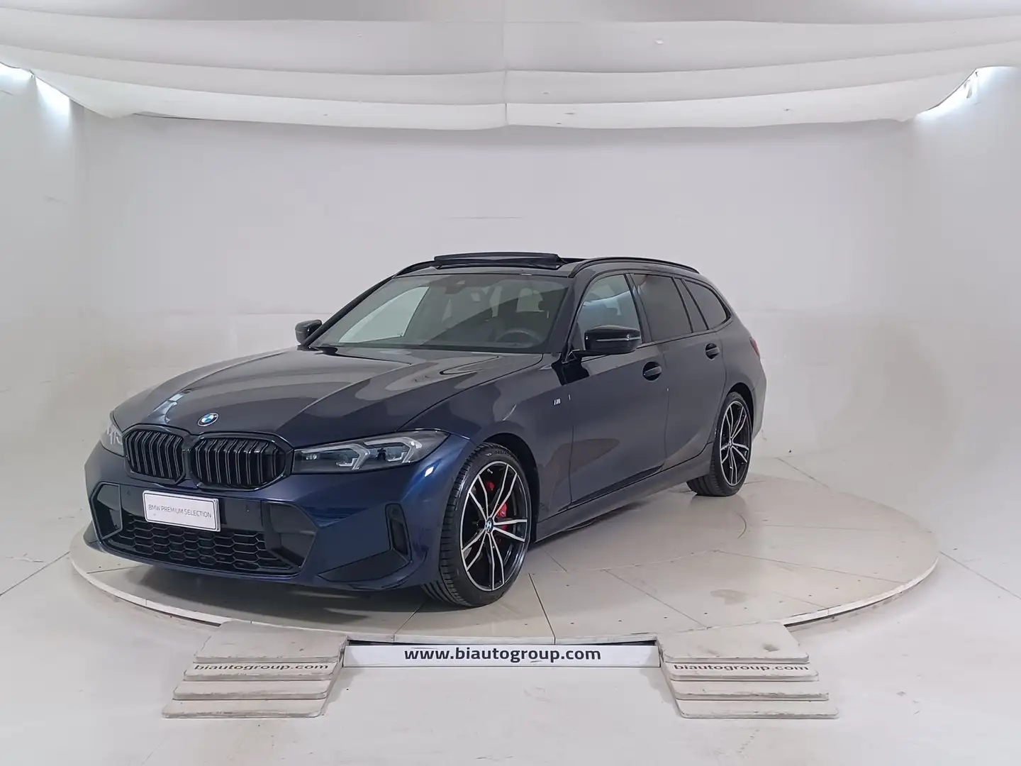 BMW 330 Serie 3 G21 2022 Touring 330d Touring mhev 48V xd Bleu - 1