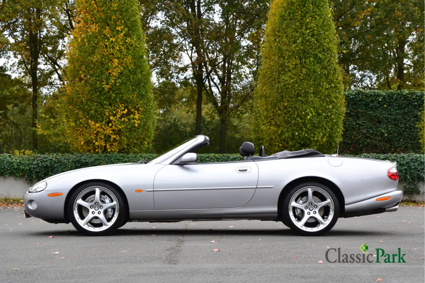 Jaguar XKR 4.0 V8 Silverstone convertible Zilver - 2