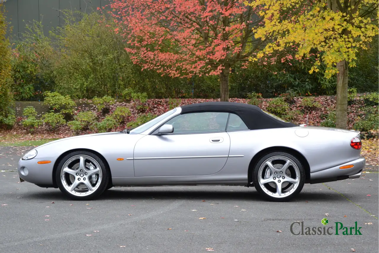 Jaguar XKR 4.0 V8 Silverstone convertible, foto 6