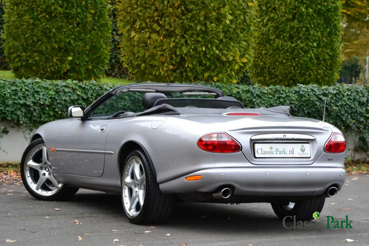 Jaguar XKR 4.0 V8 Silverstone convertible, foto 3
