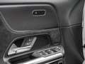 Mercedes-Benz EQA 300 4M , AMG DISTR PANO SPUR STANDH AHK SHZ Weiß - thumbnail 16