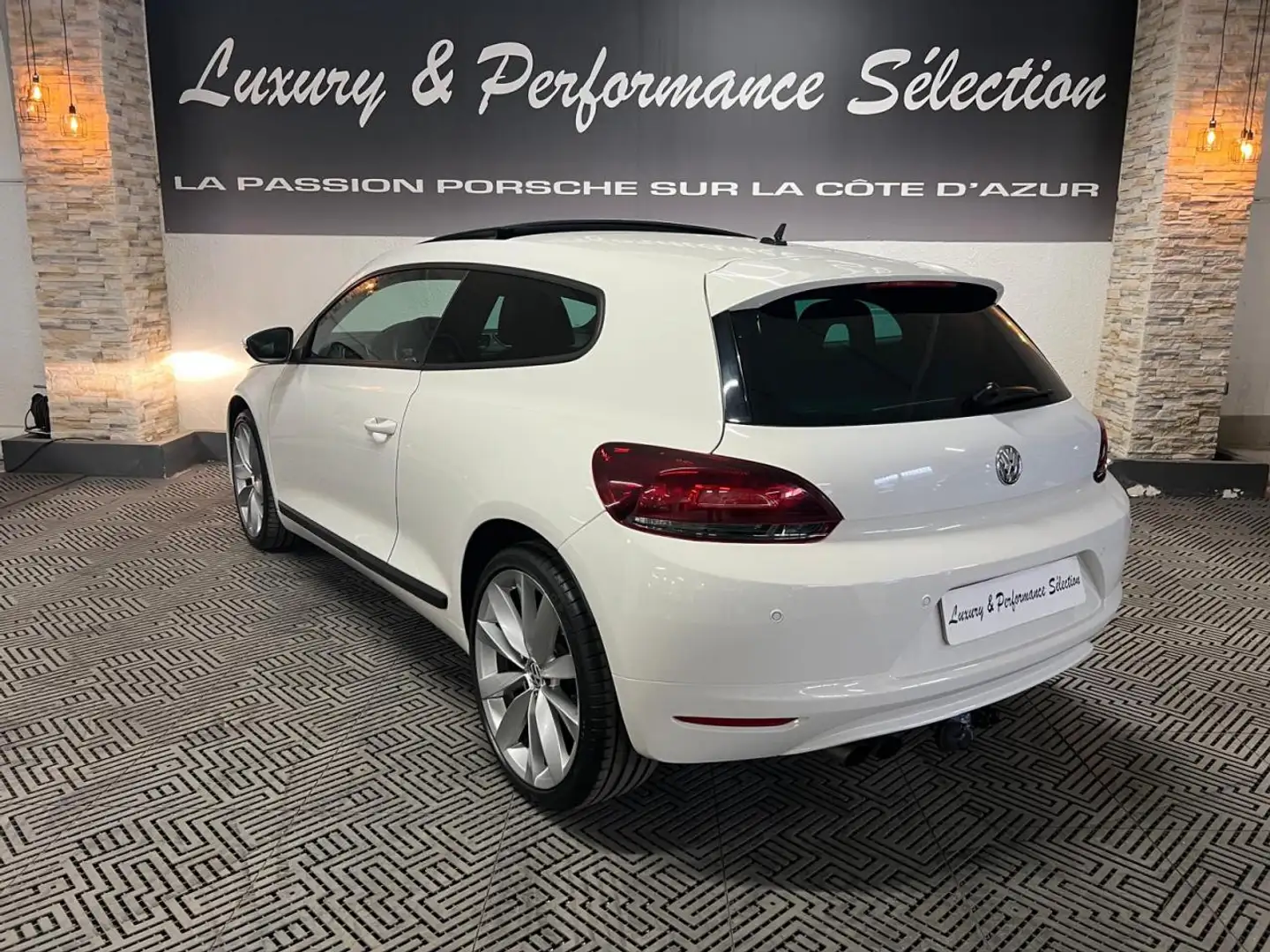 Volkswagen Scirocco 1.4 TSI 160ch DSG Weiß - 2