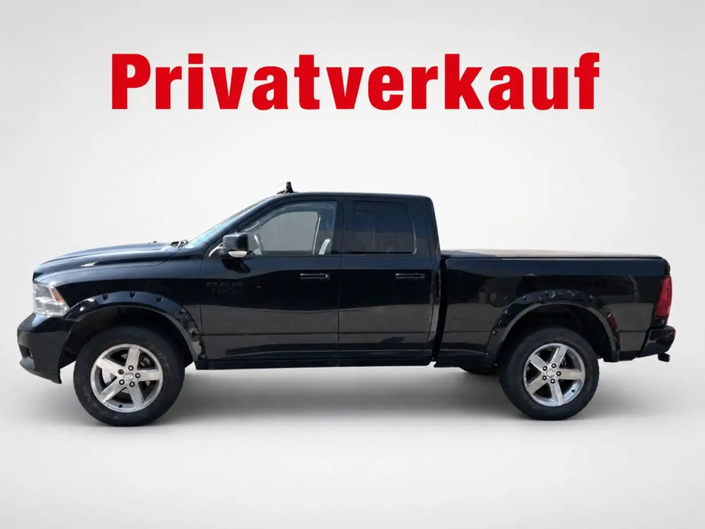 Dodge RAM 1500 Laramie Quad Cab Schwarz - 1