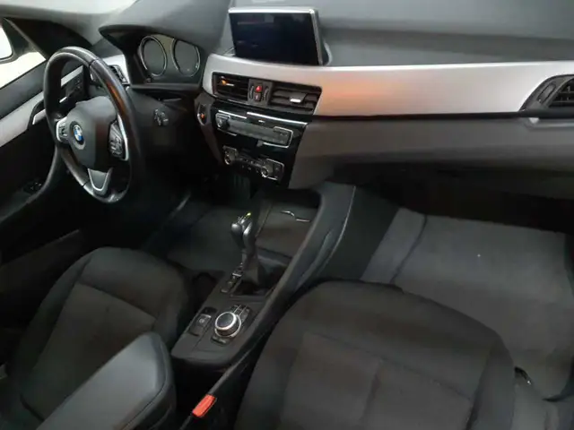 BMW X1 view 9