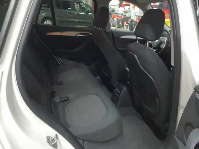 BMW X1 view 14