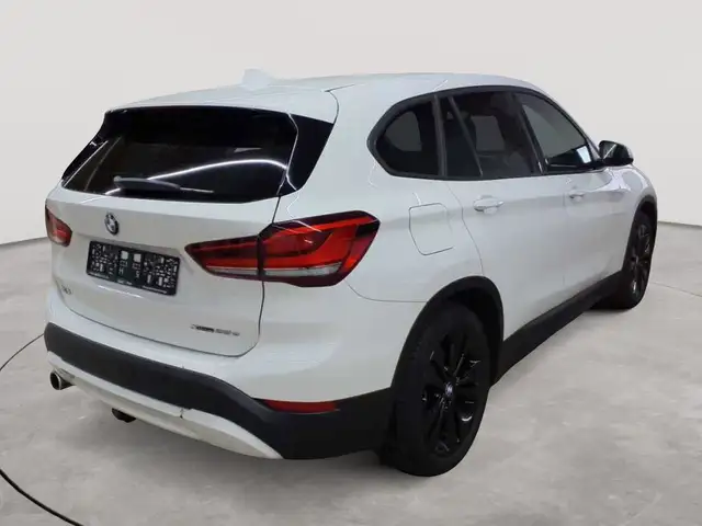 BMW X1 view 4