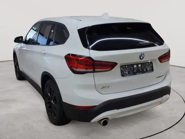 BMW X1 view 5