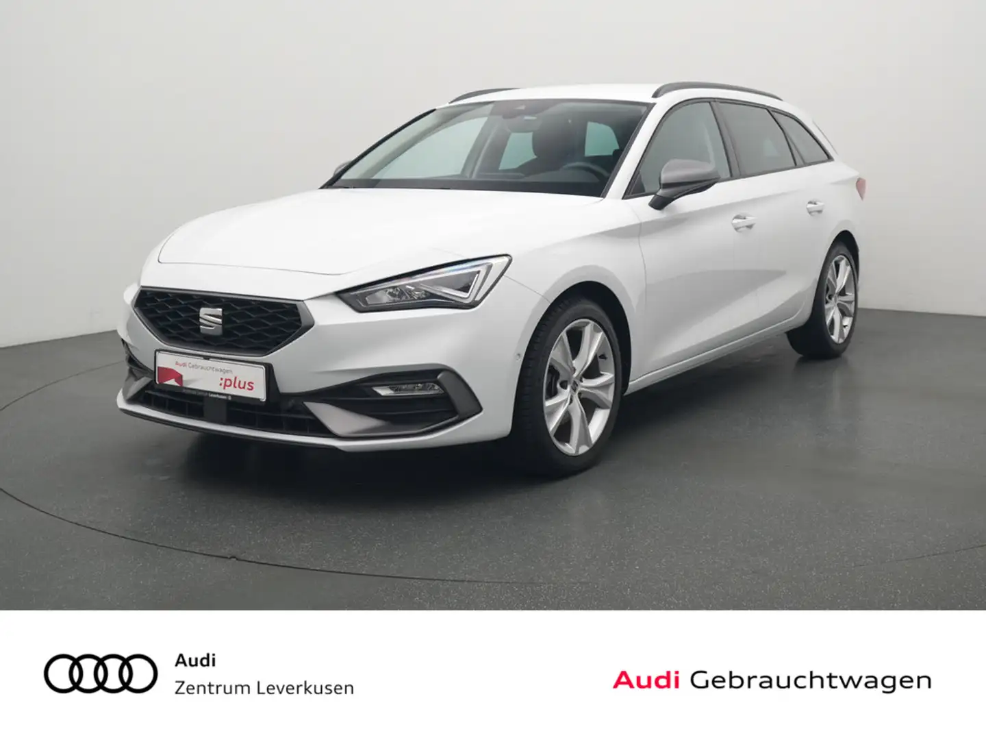 SEAT Leon LED DSG VIRT KAM SHZ PDC Schwarz - 1