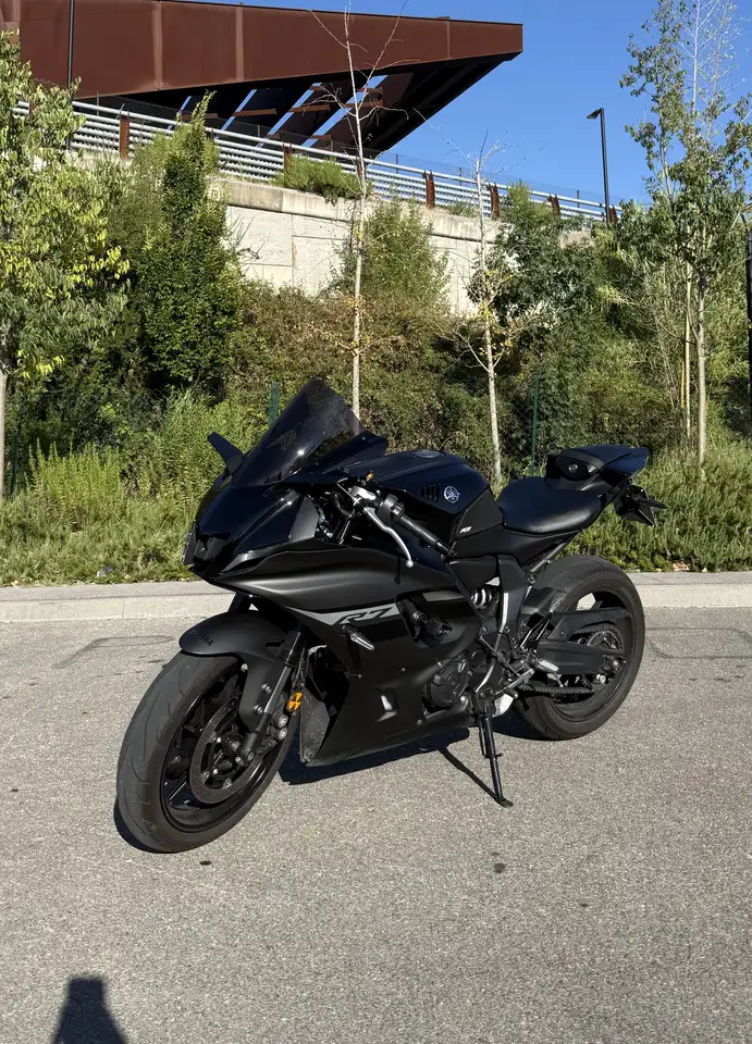 Yamaha YZF-R7