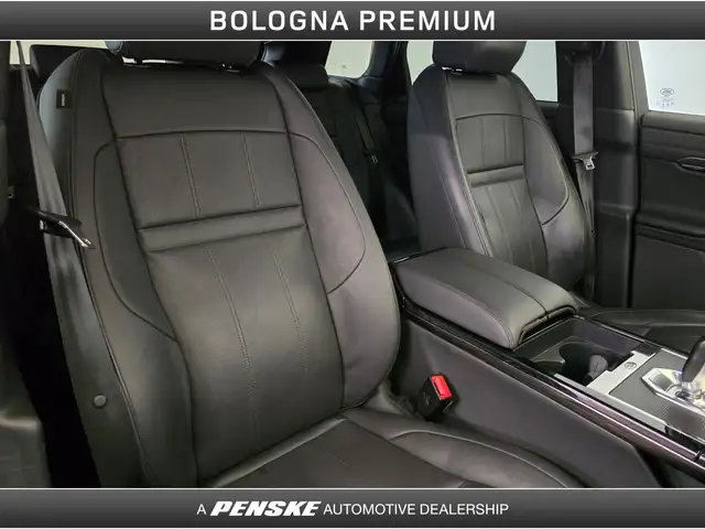 Land Rover Range Rover Evoque view 14