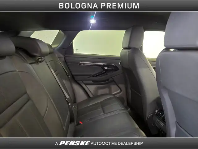 Land Rover Range Rover Evoque view 5