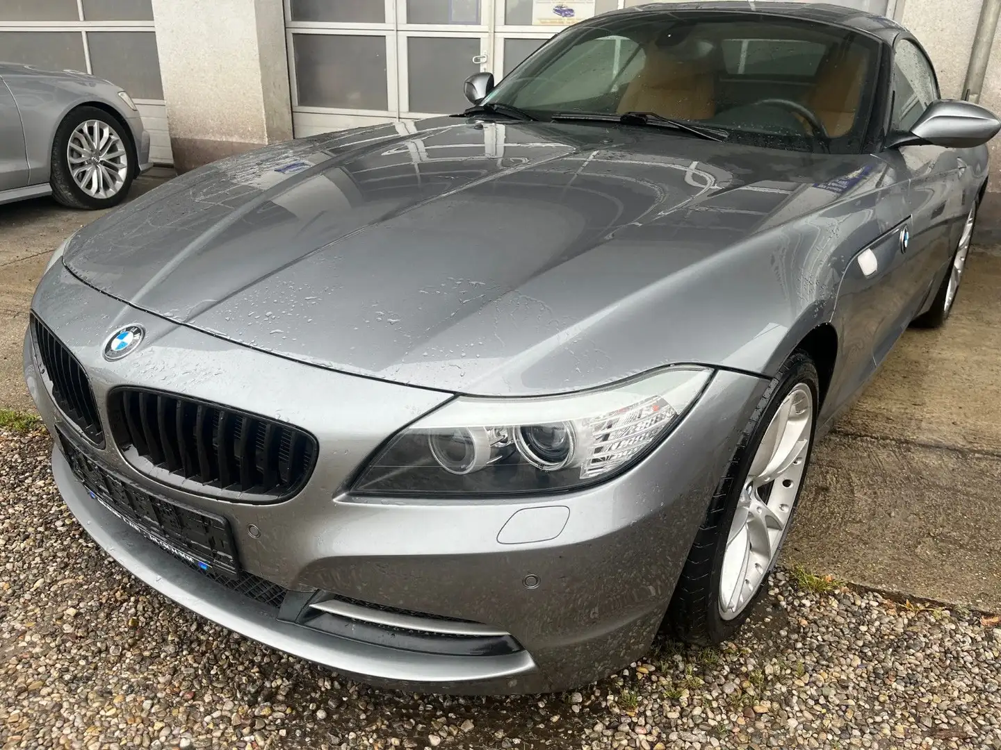 BMW Z4 sDrive20i/Sportsitze/Leder/Alu18J/Hifi/PDC/ Grau - 1