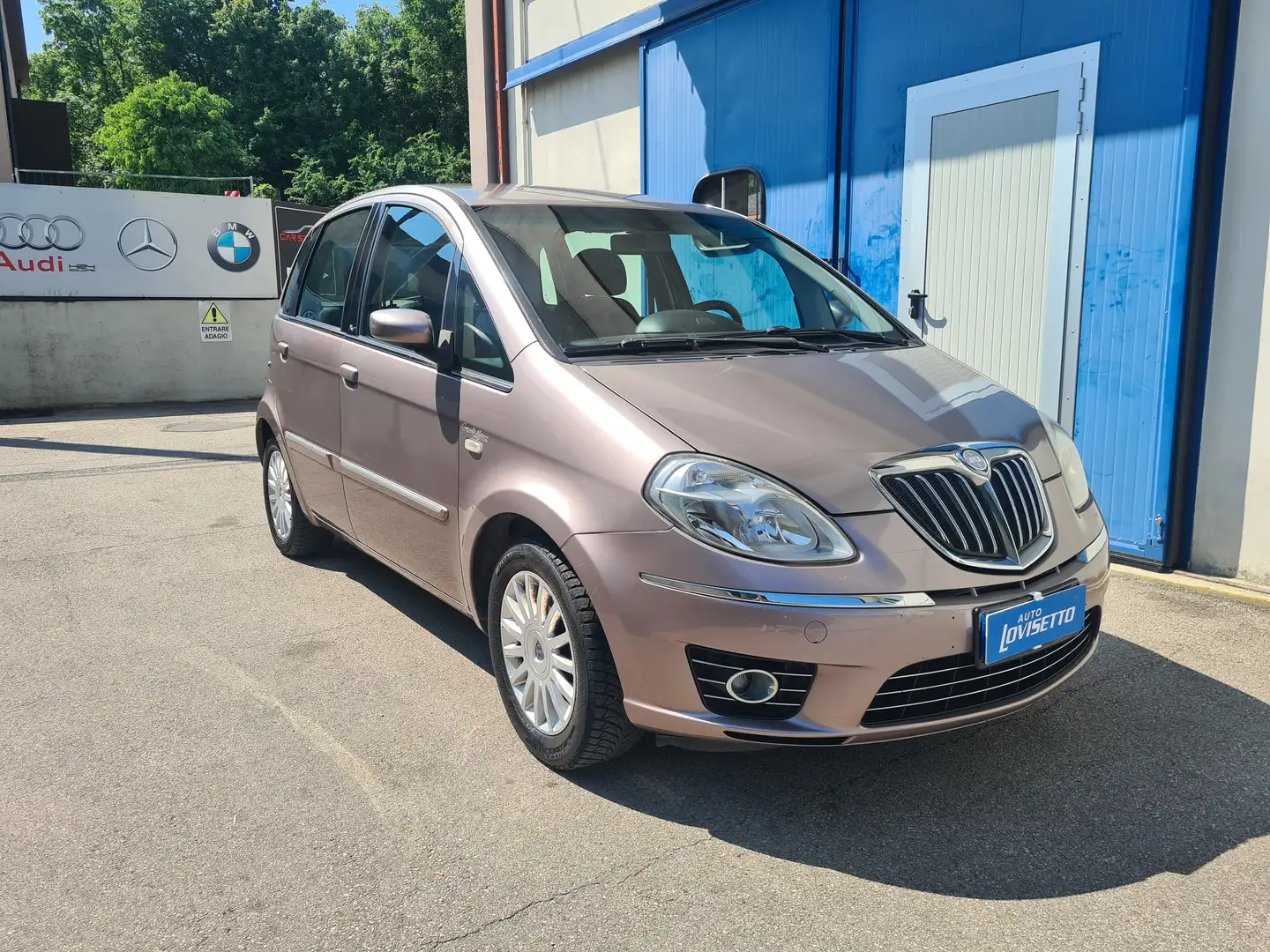 Lancia MUSA Musa 1.4 16v Oro Plus Silber - 1