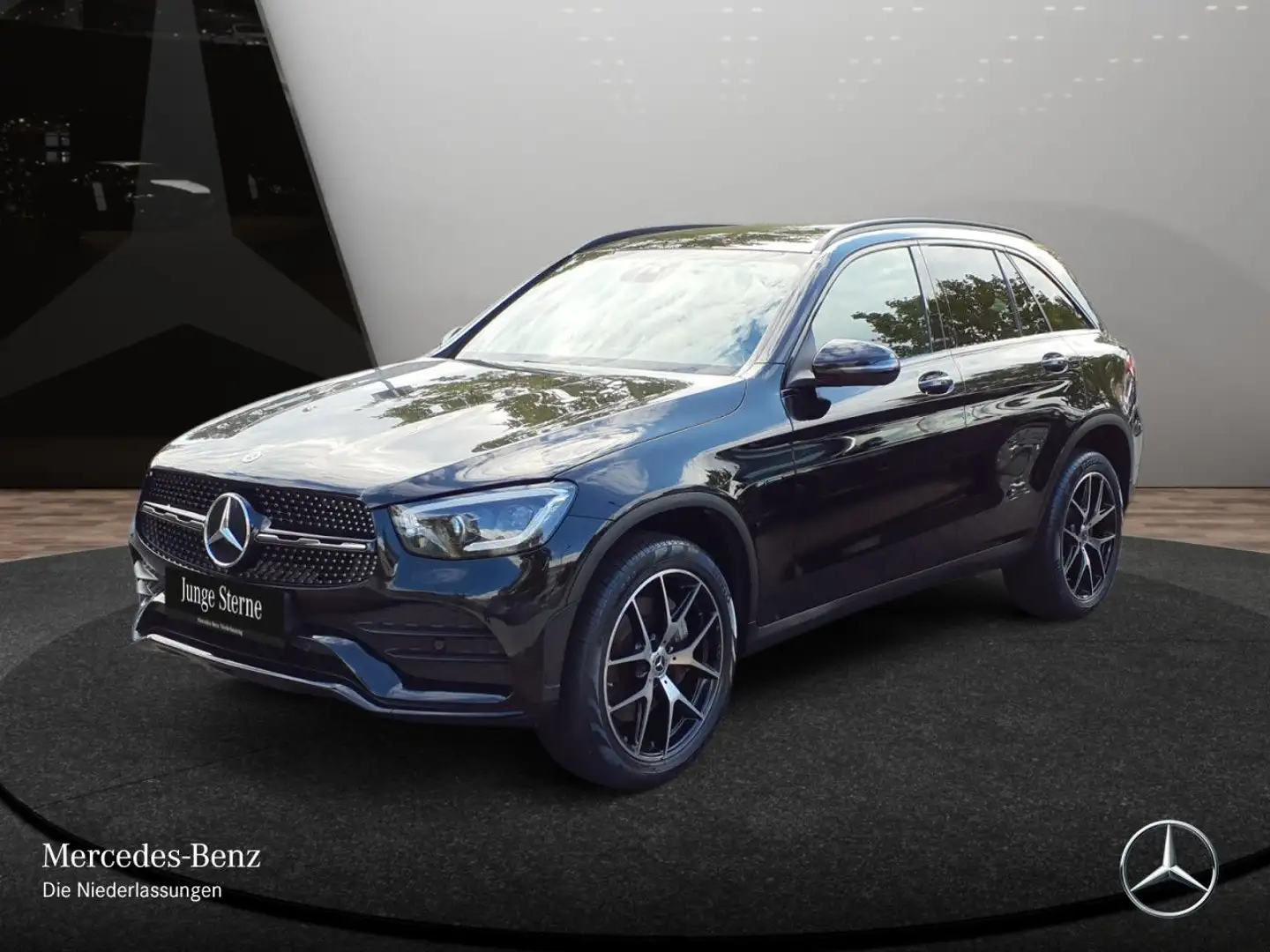 Mercedes-Benz GLC 300 e 4M AMG+NIGHT+PANO+MULTIBEAM+BURMESTER+9G Schwarz - 2