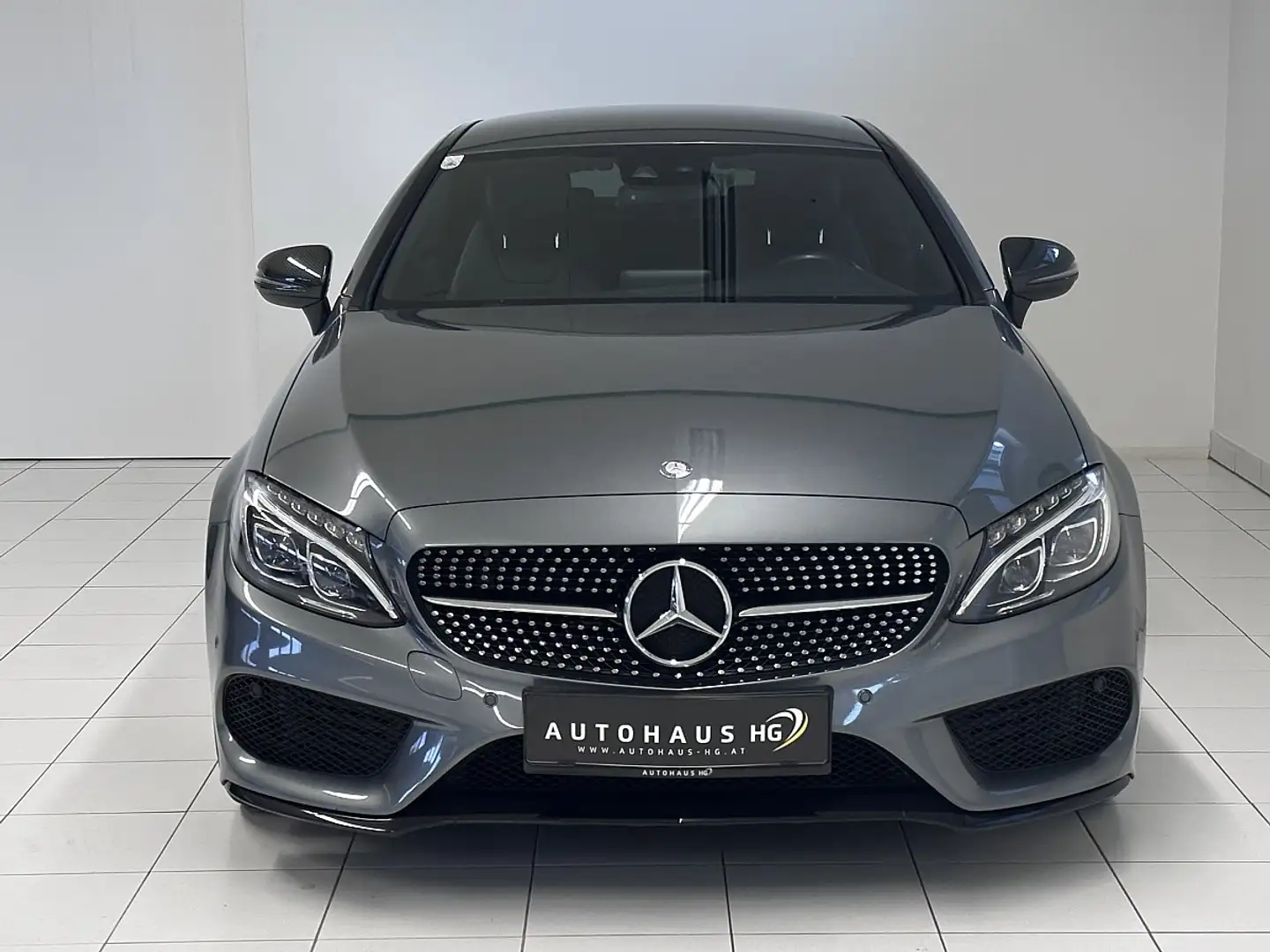 Mercedes-Benz C 200 Coupe Aut.*AMG-LINE*AMBIENTE*ILS*NIGHT-PAKET* Grau - 2