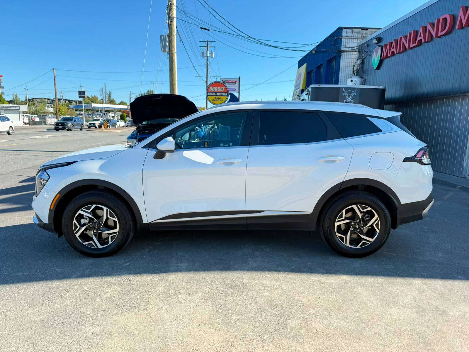 2023 Kia Sportage — view 7
