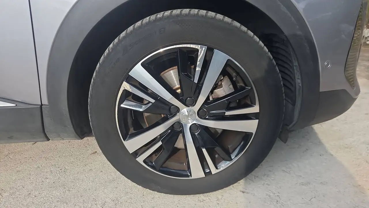 Peugeot 3008 3008 Plug-In Hybrid — photo 17