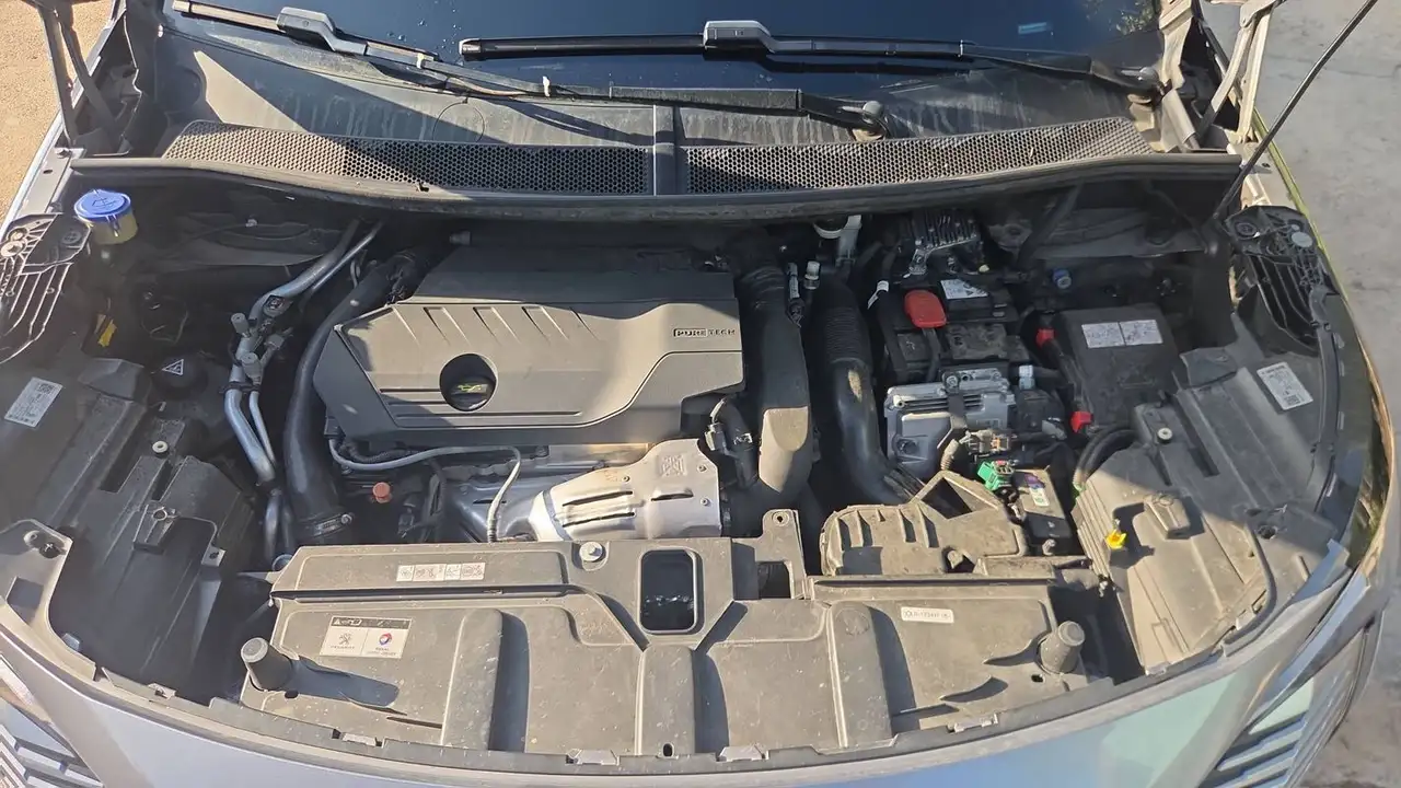 Peugeot 3008 3008 Plug-In Hybrid — photo 15