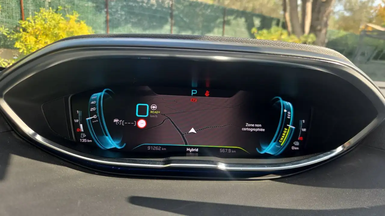 Peugeot 3008 3008 Plug-In Hybrid — photo 12