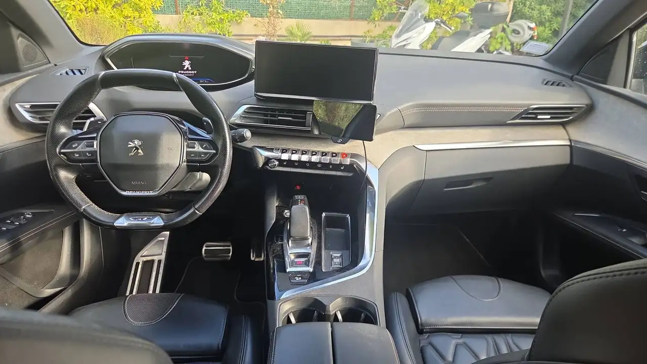 Peugeot 3008 3008 Plug-In Hybrid — photo 11