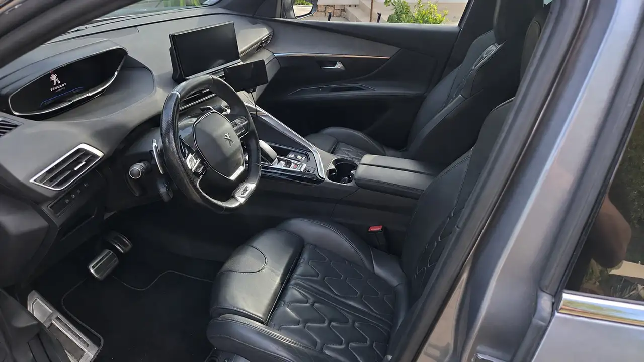 Peugeot 3008 3008 Plug-In Hybrid — photo 28