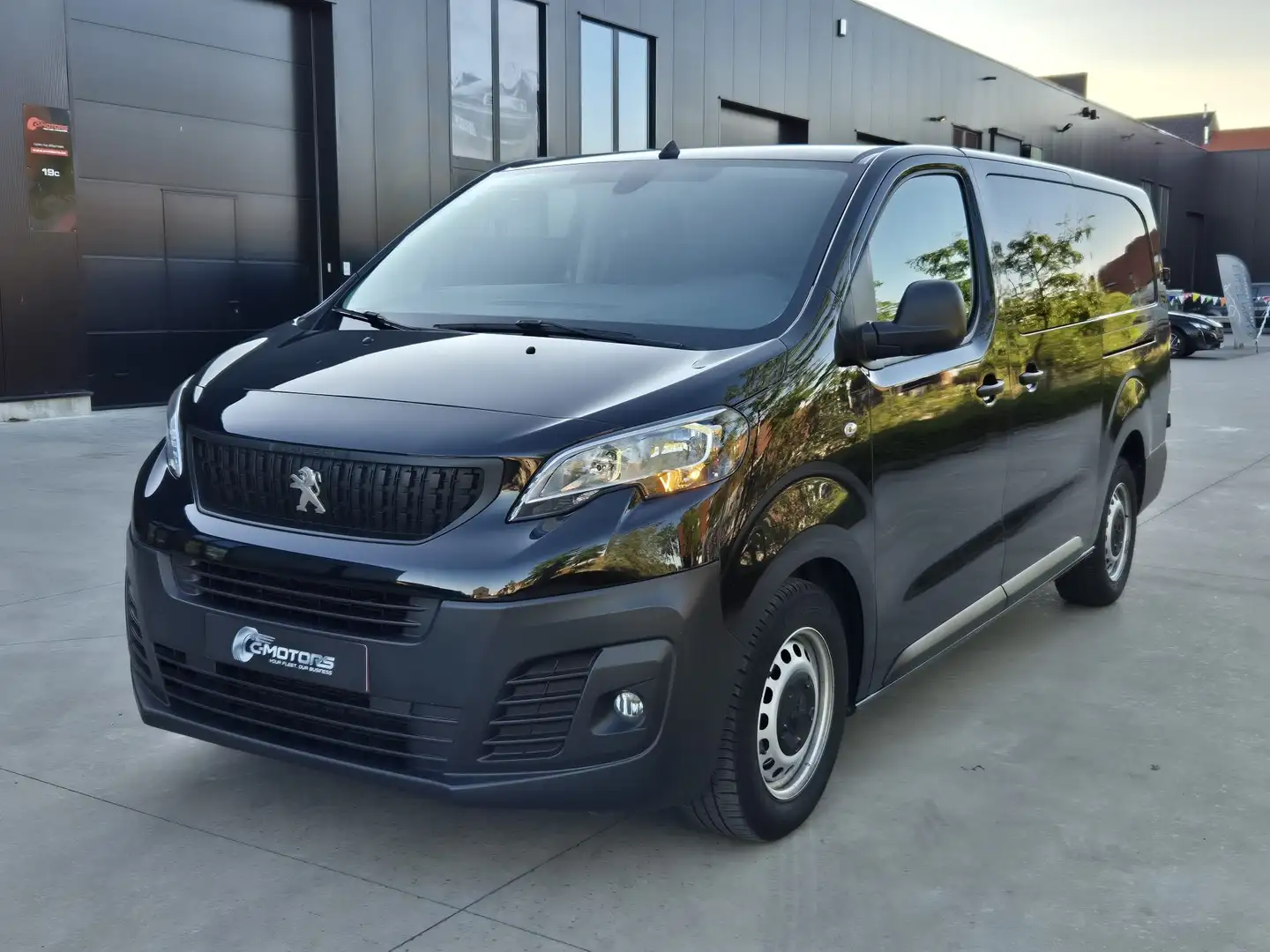 Peugeot Expert Dubbele Cabine 6pl 2.0 BlueHDi 145 MAN6 Noir - 1