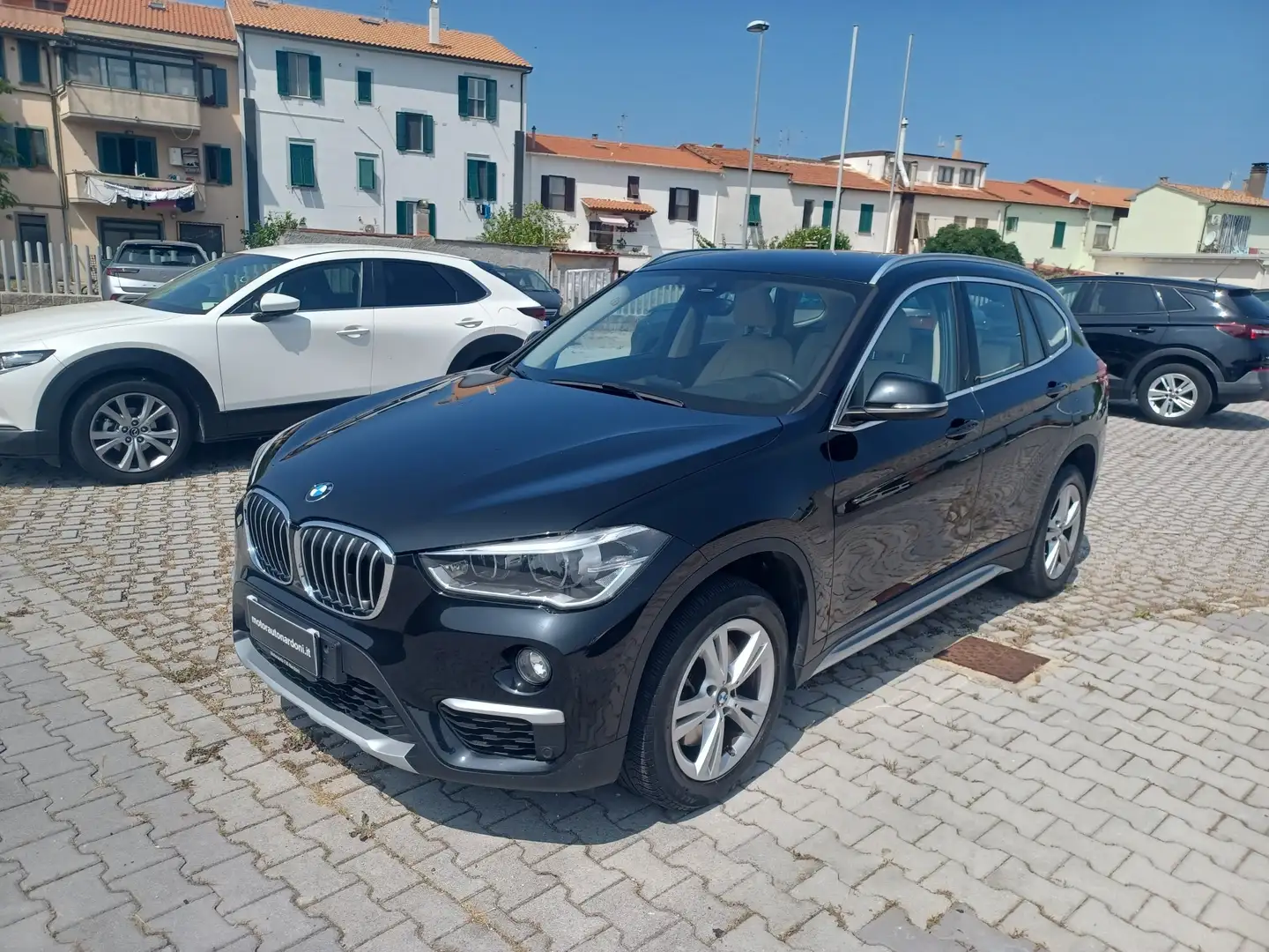 BMW X1 X1 sdrive20i xLine auto Noir - 2