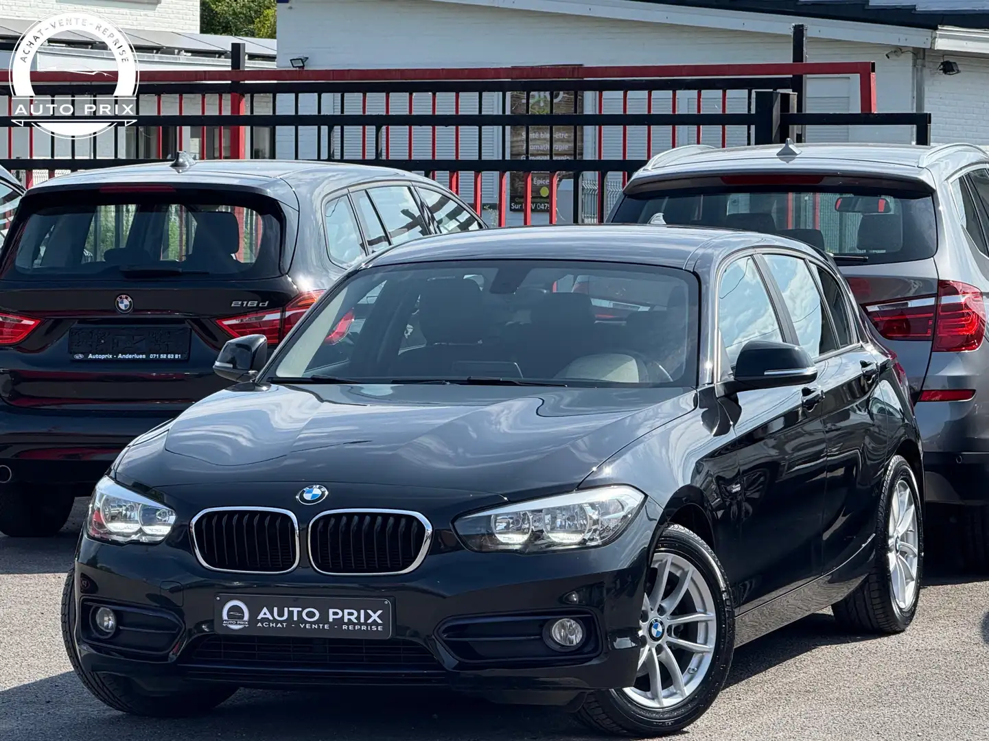 BMW 116 d Sport Line Navi Cuir LED 1Er Main Etat Neuf Negru - 1