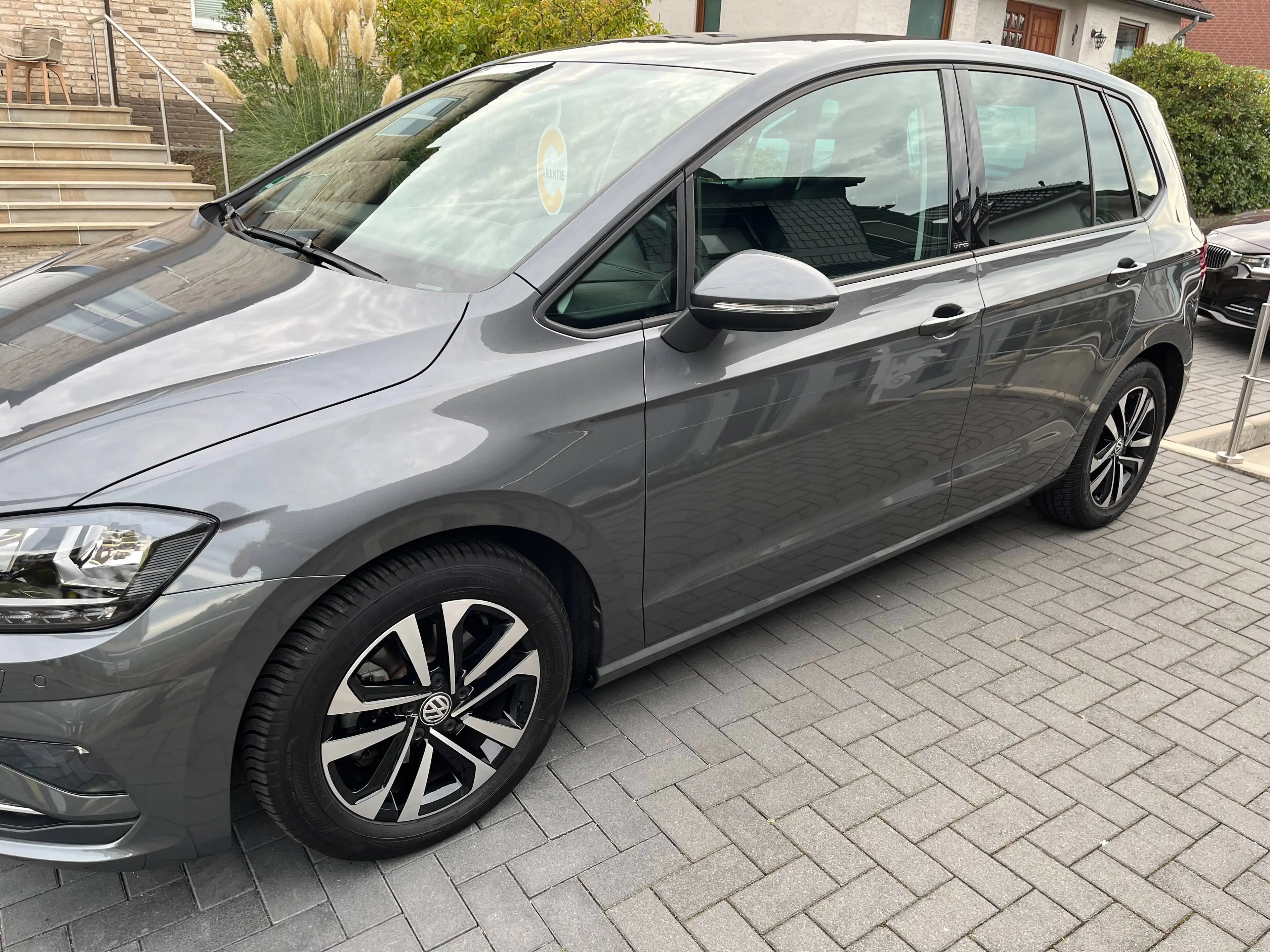 Volkswagen Golf Sportsvan 1.5 TSI United*DSG,Navi,App,AHK,SHZ,Alu,Scheckheft,1.Hand,TOP** — photo 6